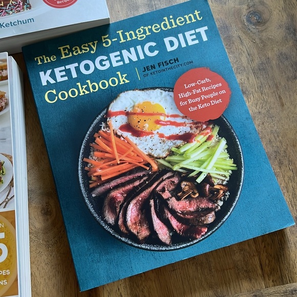 Keto books - Picture 3 of 5